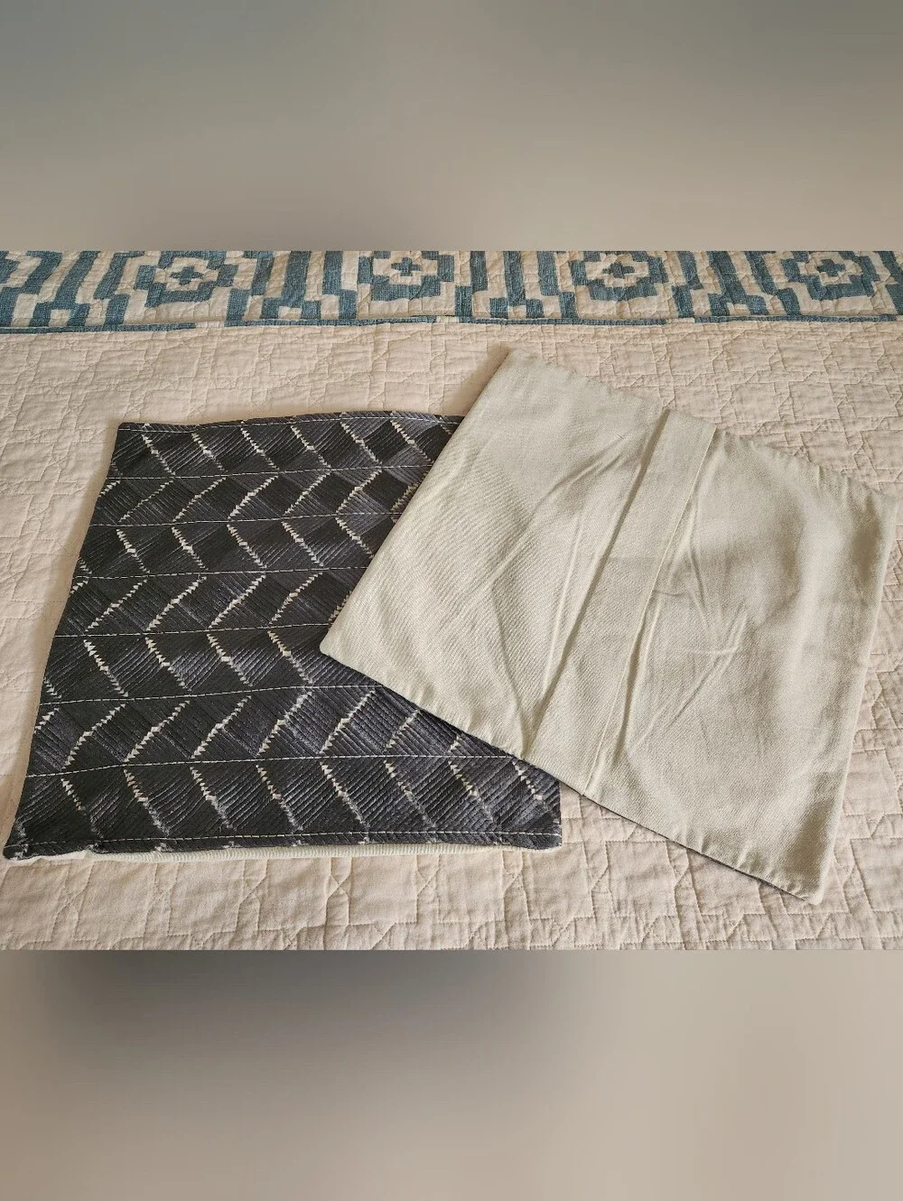 Pottery Barn 18 Inch Pillow Covers Pair